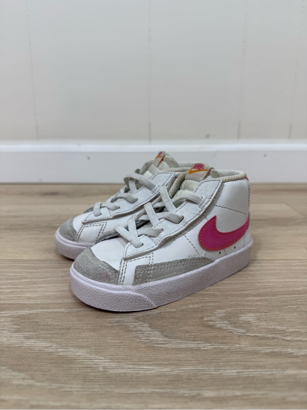 Nike Summit White Pinksicle Blazer Mid ‘77 TD